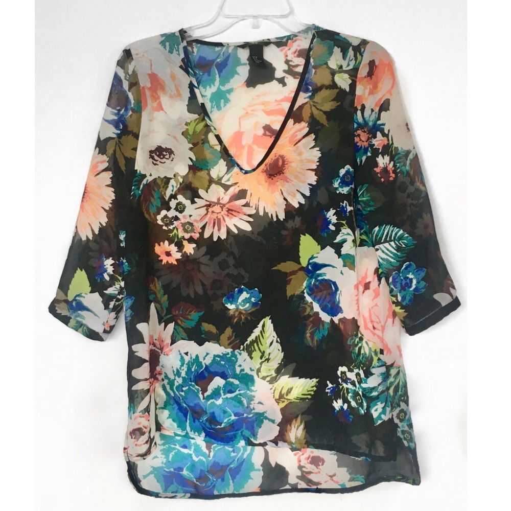 H&M Black Floral Sheer V-Neck Blouse – Size 4